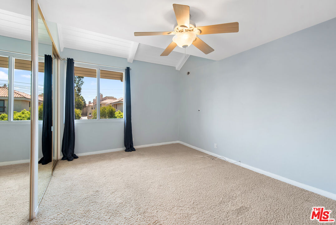 8740 Tuscany Avenue, Unit 305 Playa del Rey, CA 90293 - Photo 13 of 19