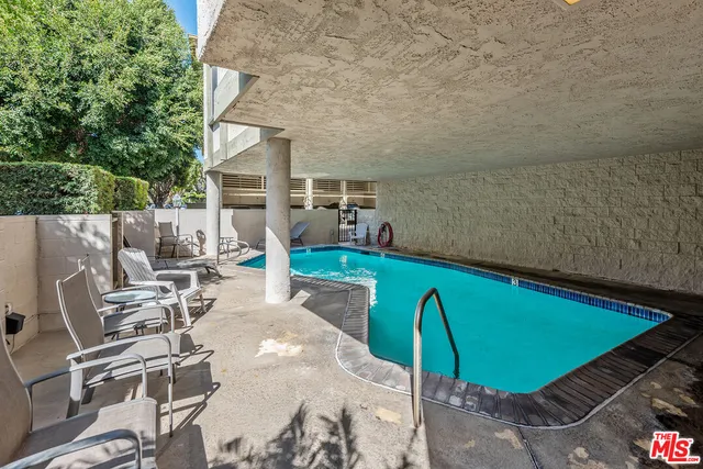 $2,600 | 8740 Tuscany Avenue, Unit 305, Playa del Rey, CA 90293