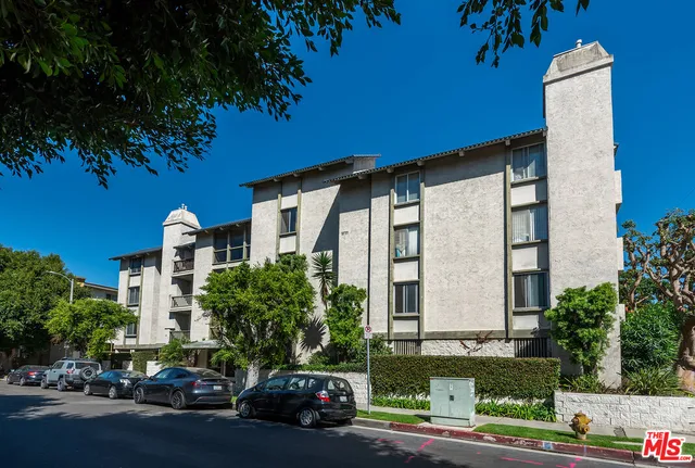 $2,600 | 8740 Tuscany Avenue, Unit 305, Playa del Rey, CA 90293