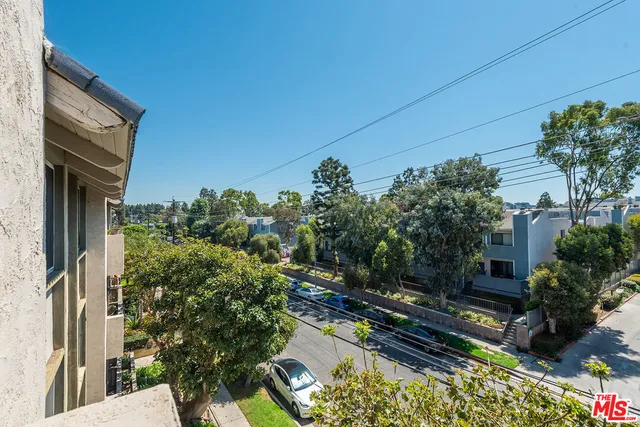 $2,600 | 8740 Tuscany Avenue, Unit 305, Playa del Rey, CA 90293