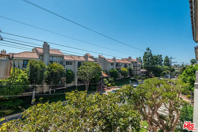 $2,600 | 8740 Tuscany Avenue, Unit 305, Playa del Rey, CA 90293