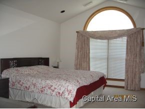 1704 Hunter Ridge Drive Springfield, IL 62704 - Photo 9 of 16 Gallery Image 9