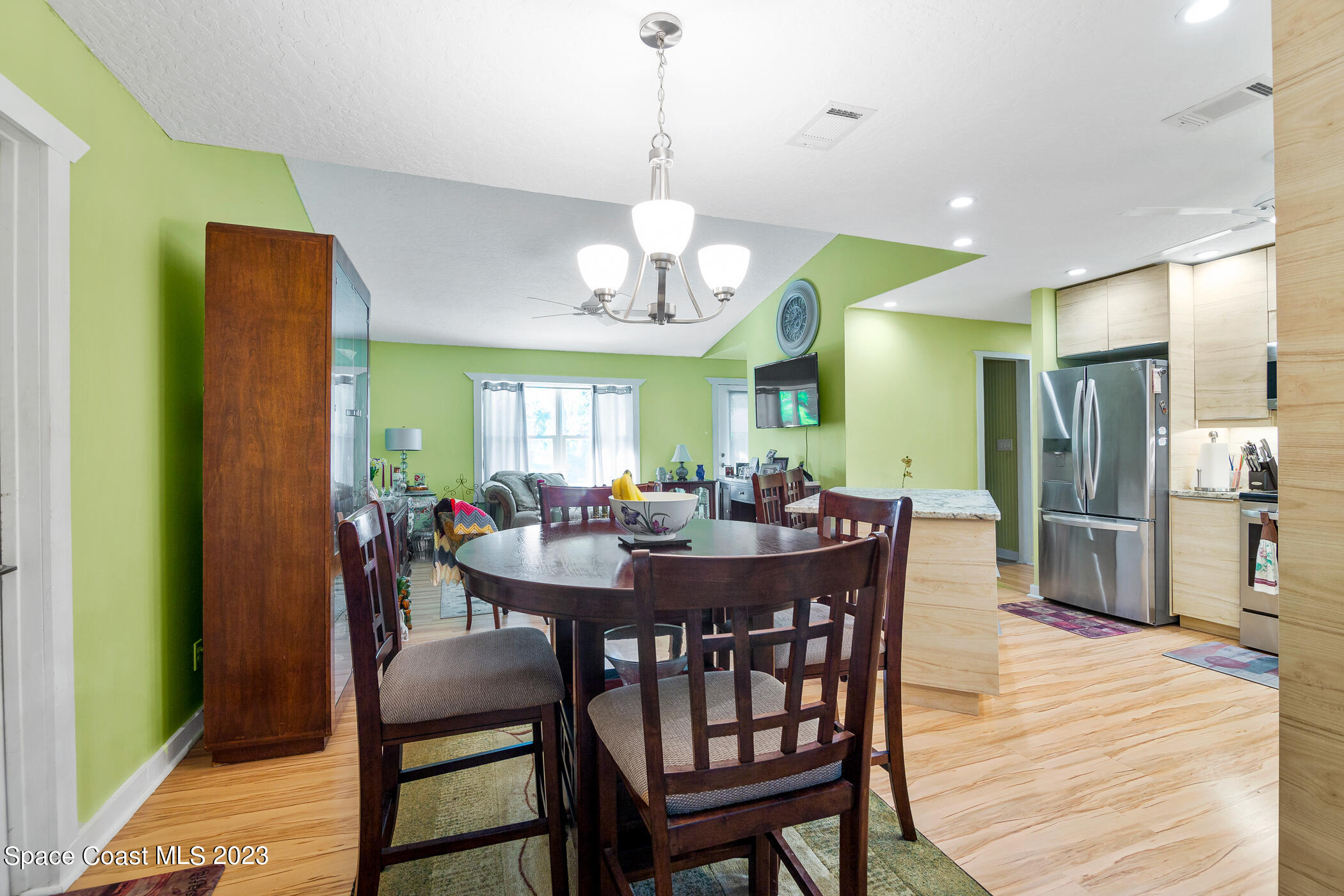 655 Airoso Road Southeast Palm Bay, FL 32909 - Photo 12 of 17 655 Airoso Rd MLS-12