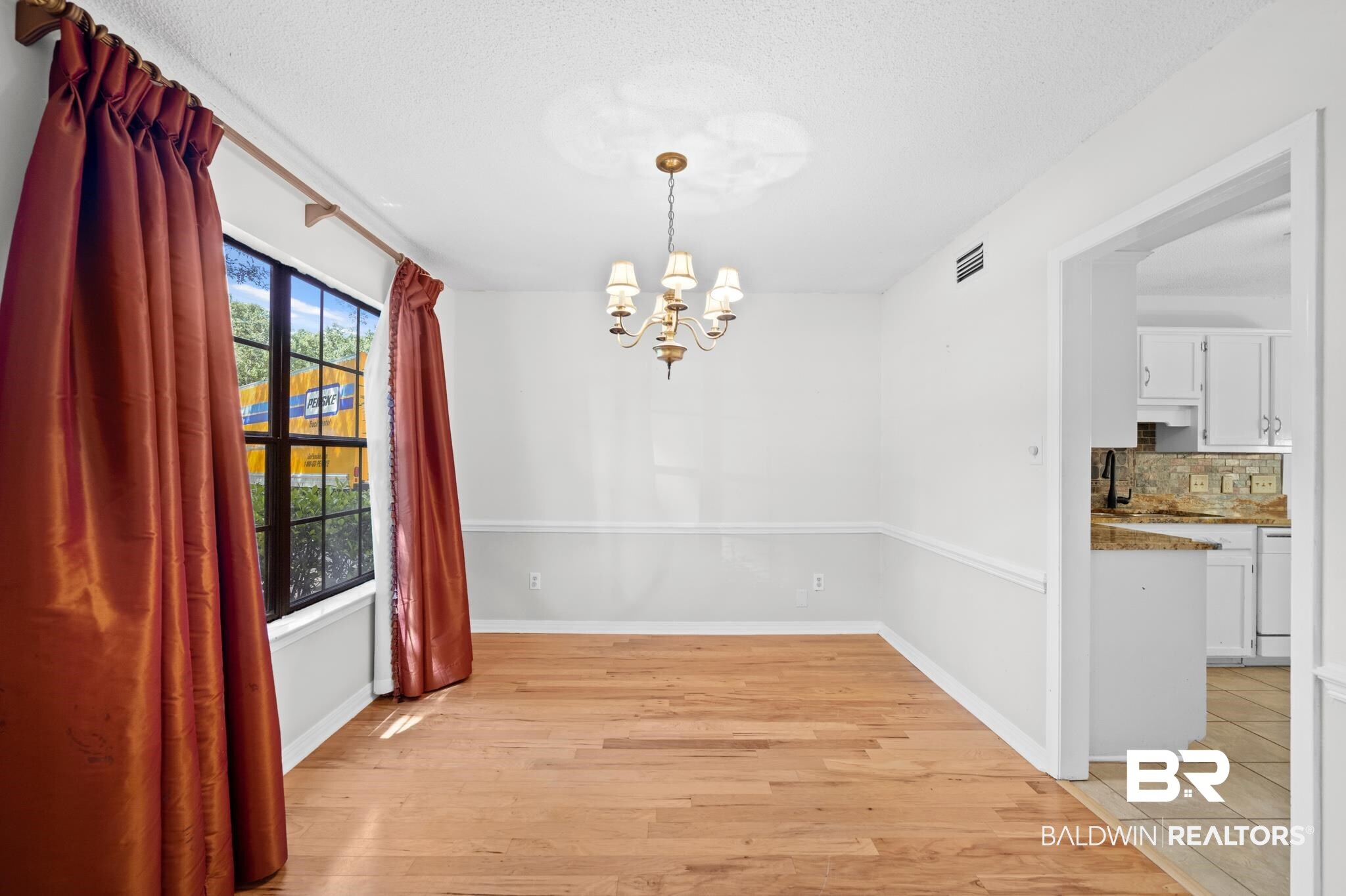 5920 Cinnamon Court Mobile, AL 36693 - Photo 6 of 37