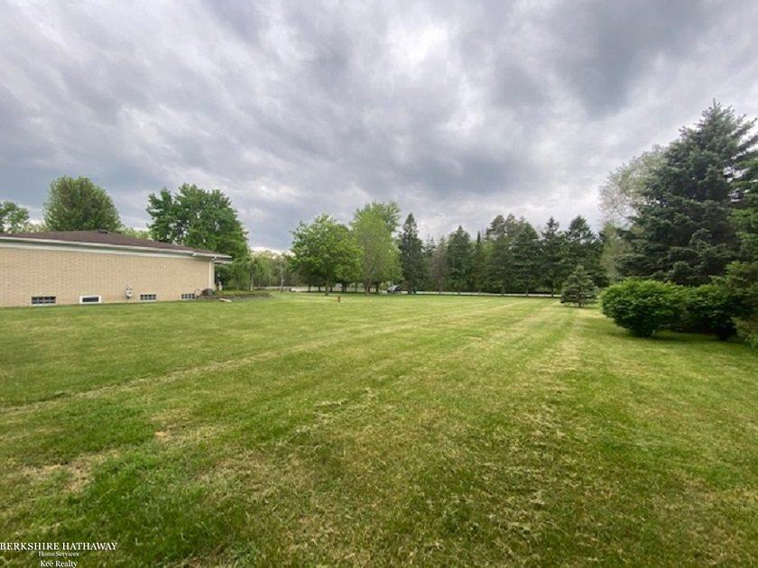 73550 McKay Road Romeo, MI 48065 - Photo 59 of 63 50012727-58.JPG