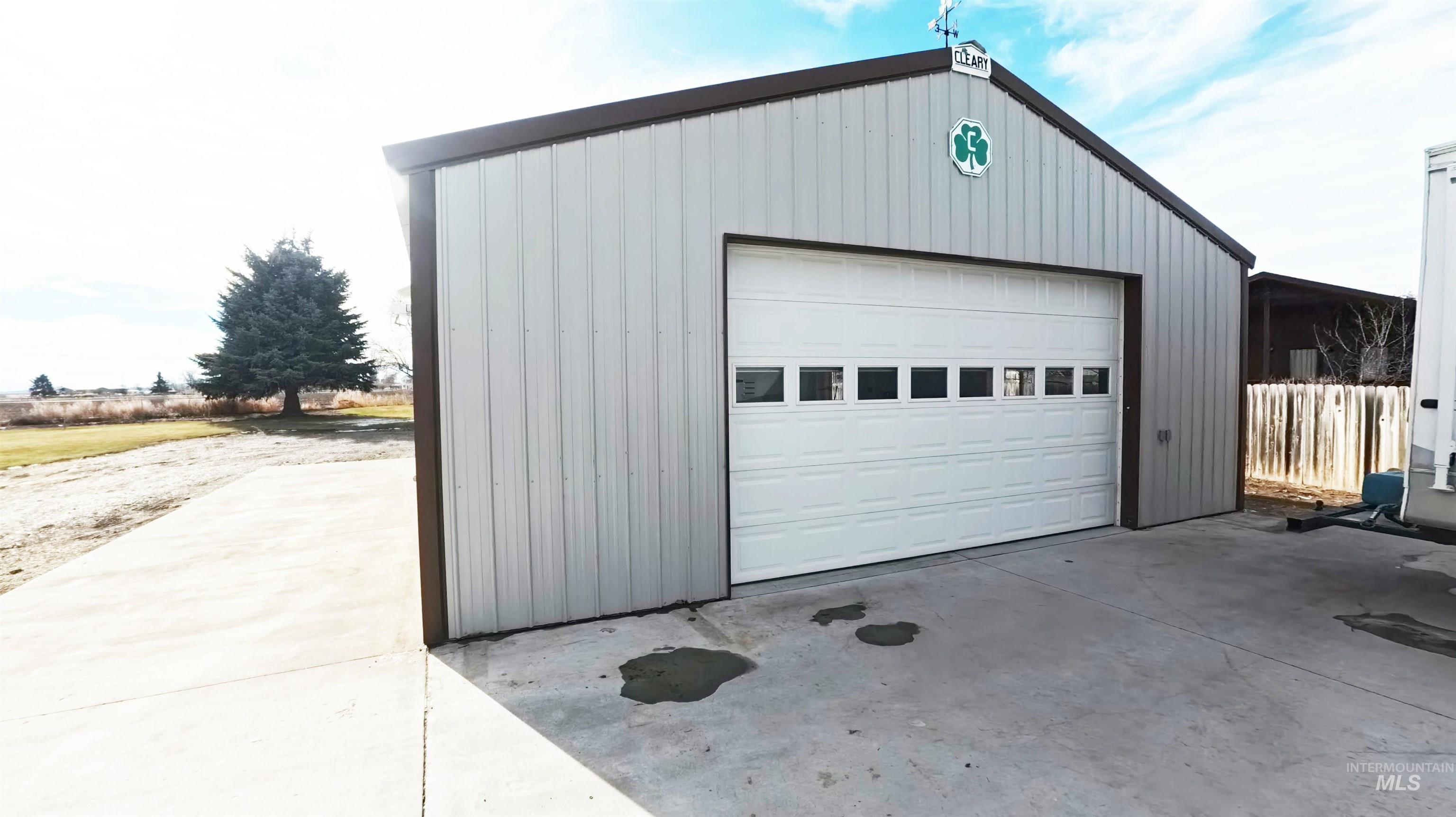 223 Hillcrest Road Burley, ID 83318 - Photo 22 of 27 View of detached garage