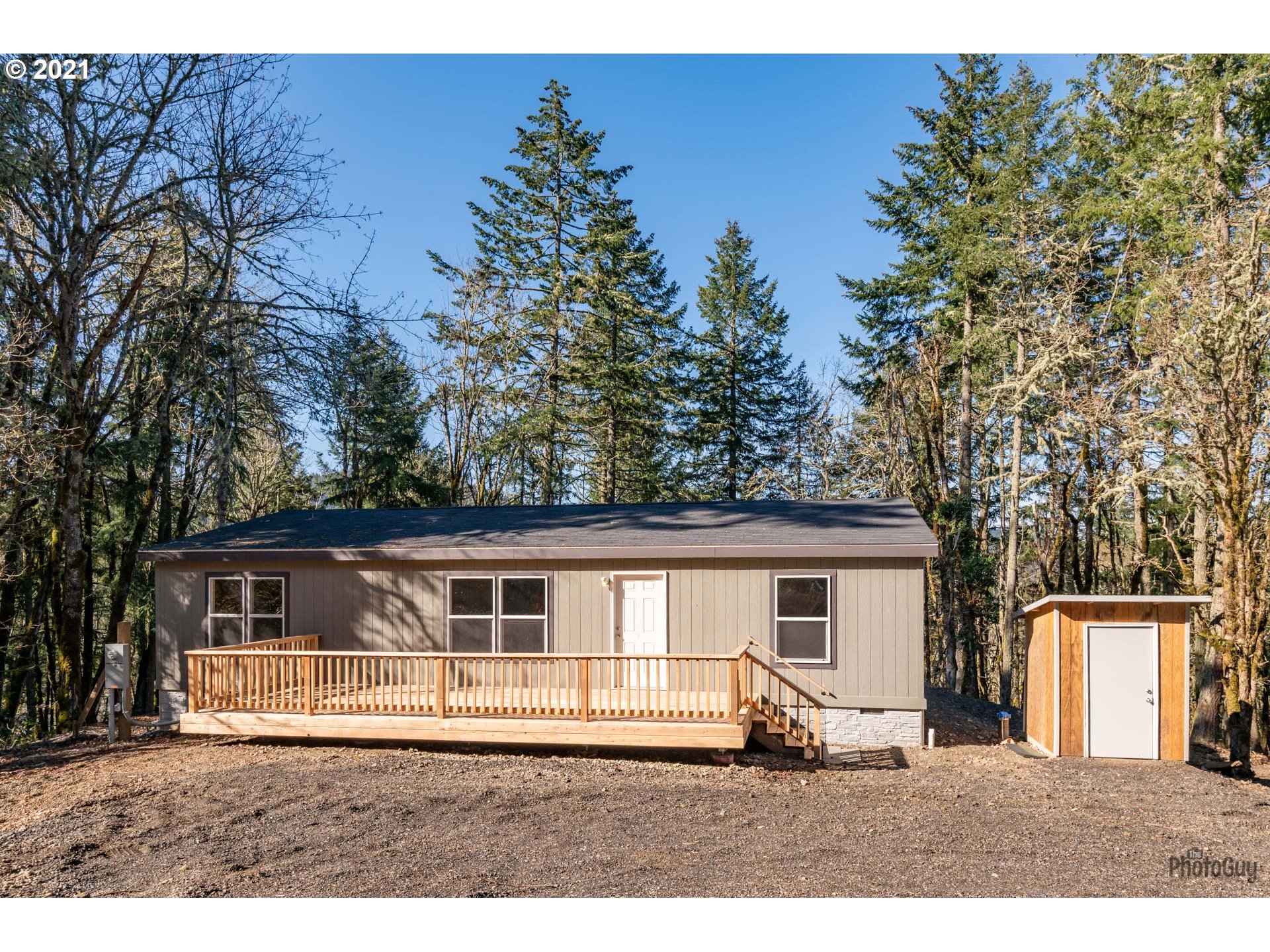 32390 Dillard Road Eugene, OR 97405 - Photo 1 of 32 Gallery Image 1