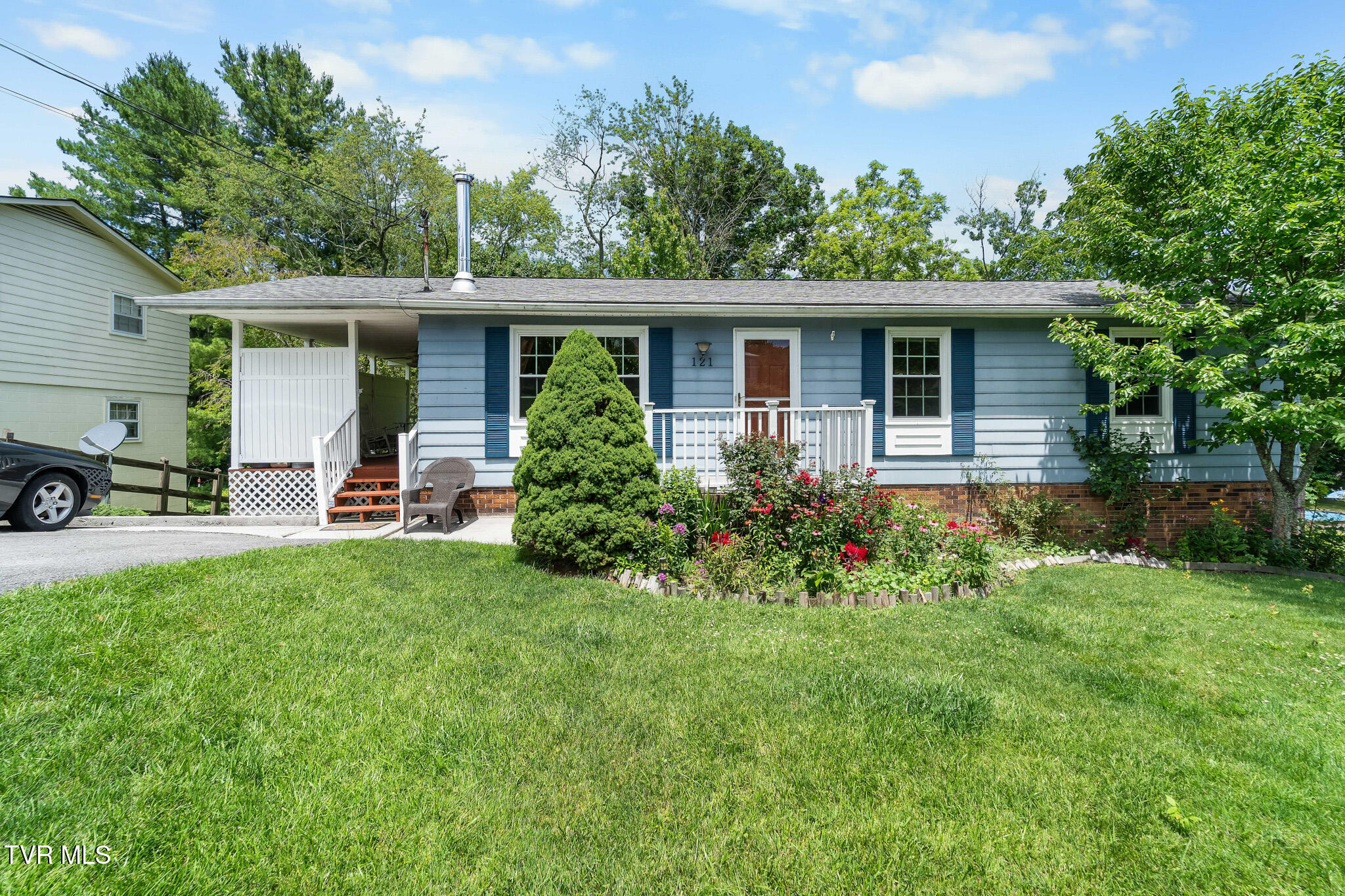 121 Beverly Avenue Southwest Wise, VA 24293 - Photo 3 of 94 DSC08842