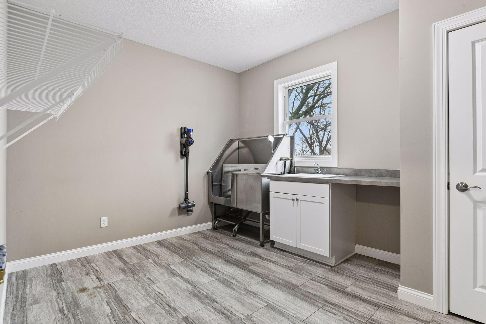 16571 Reeder Ridge Eden Prairie, MN 55347 - Photo 17 of 53 Gallery Image 17