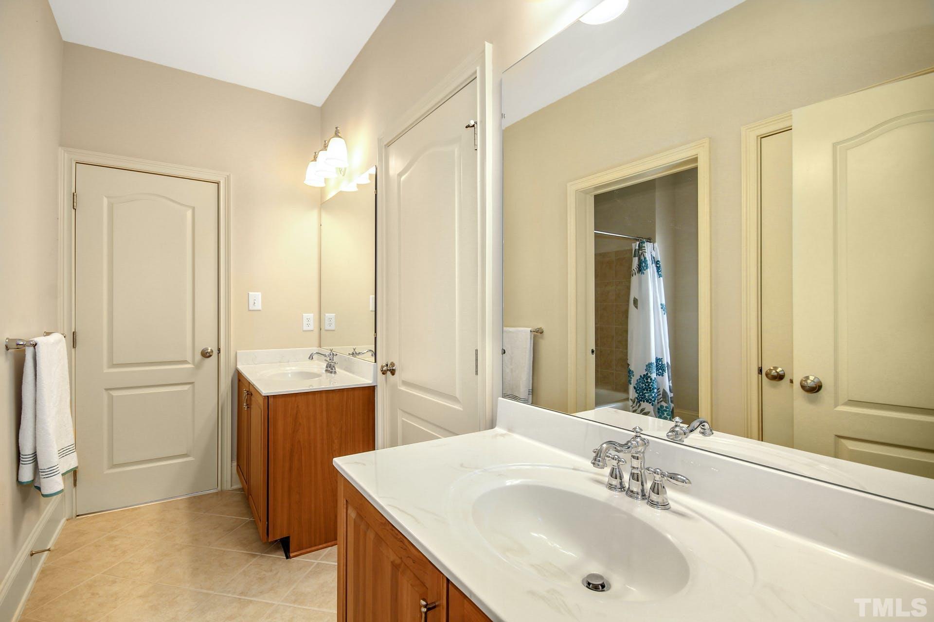 9438 Collingdale Way Raleigh, NC 27617 - Photo 31 of 47 Gallery Image 31