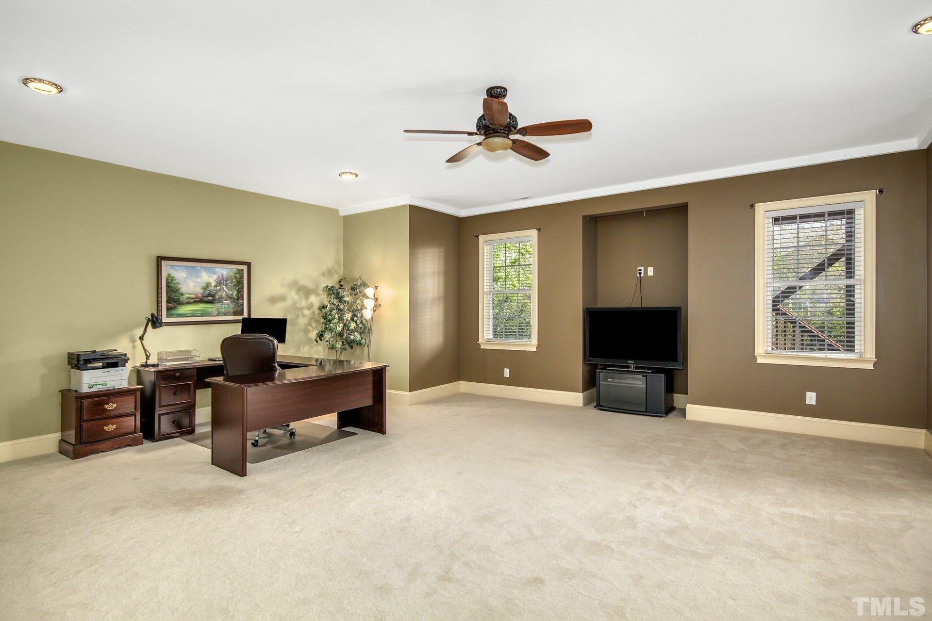 9438 Collingdale Way Raleigh, NC 27617 - Photo 33 of 47 Gallery Image 33