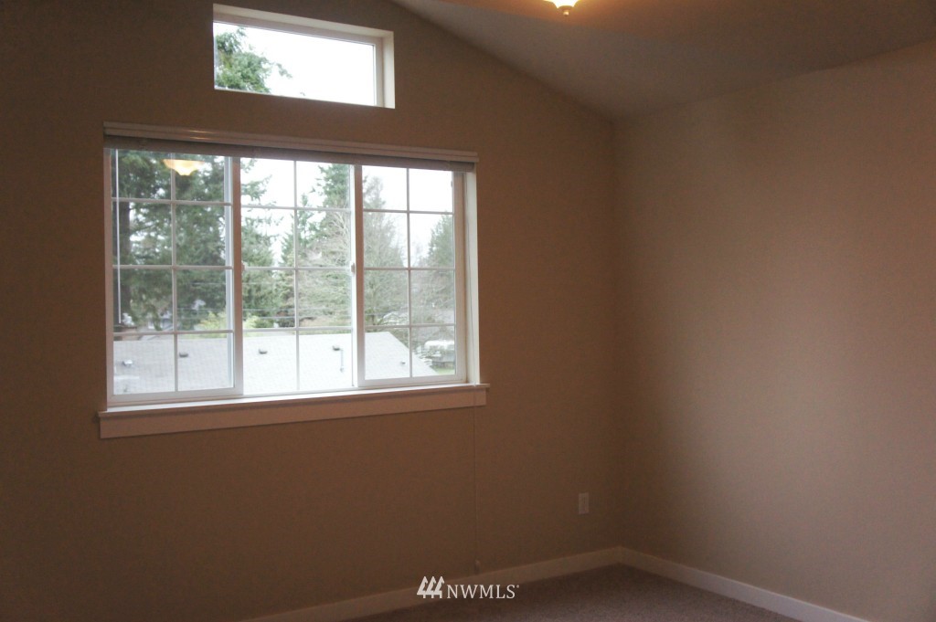 3309 Northeast 7th Court Renton, WA 98056 - Photo 16 of 18