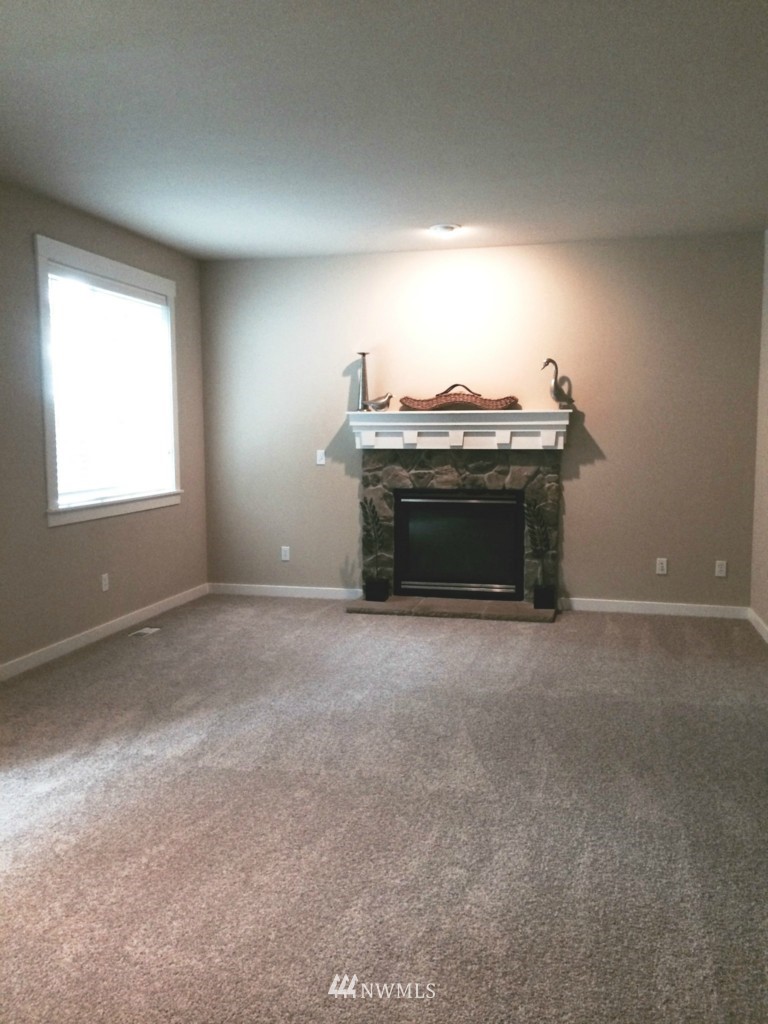 3309 Northeast 7th Court Renton, WA 98056 - Photo 6 of 18