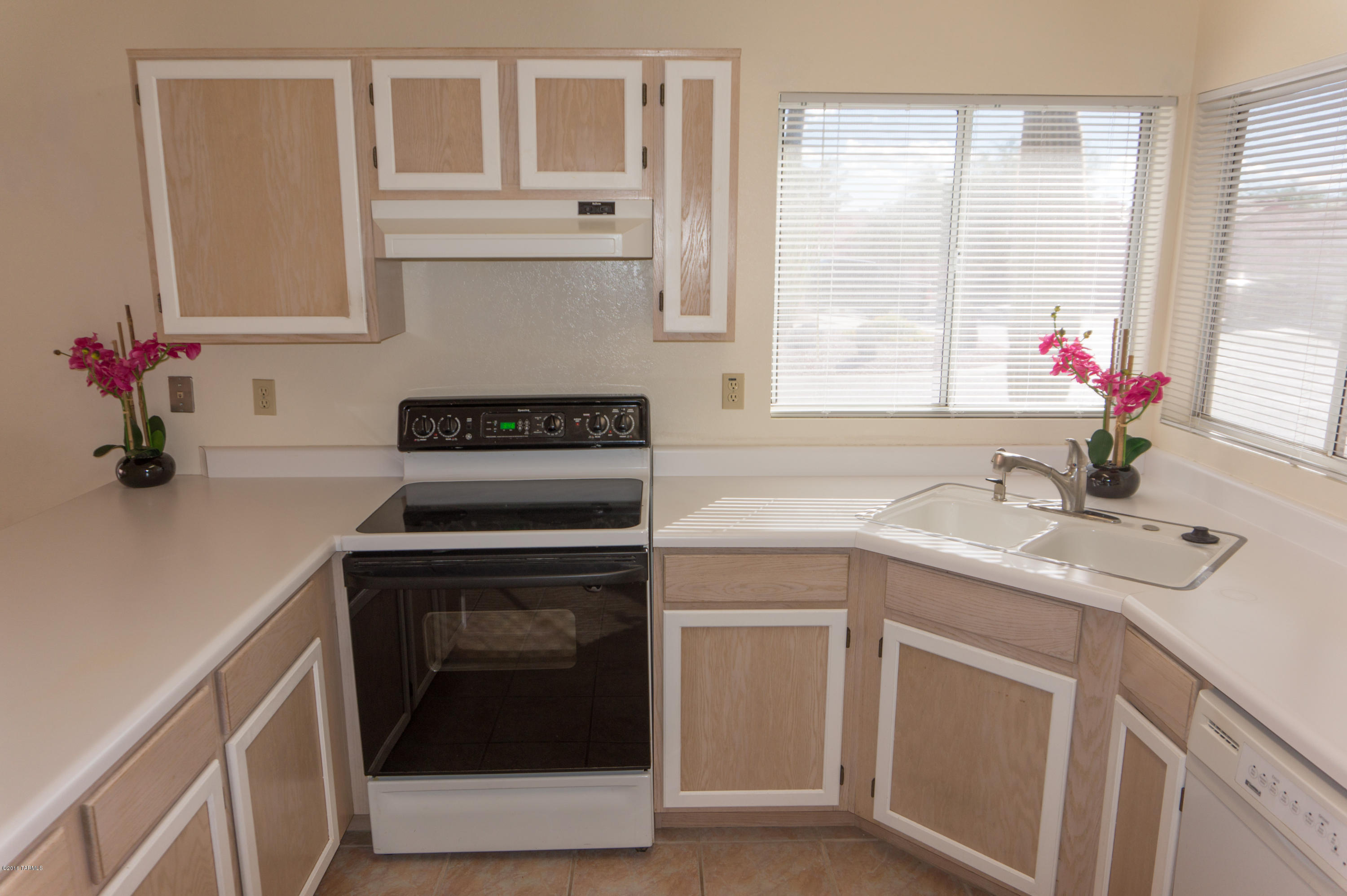 3571 West Sky Ridge Loop Tucson, AZ 85742 - Photo 14 of 35