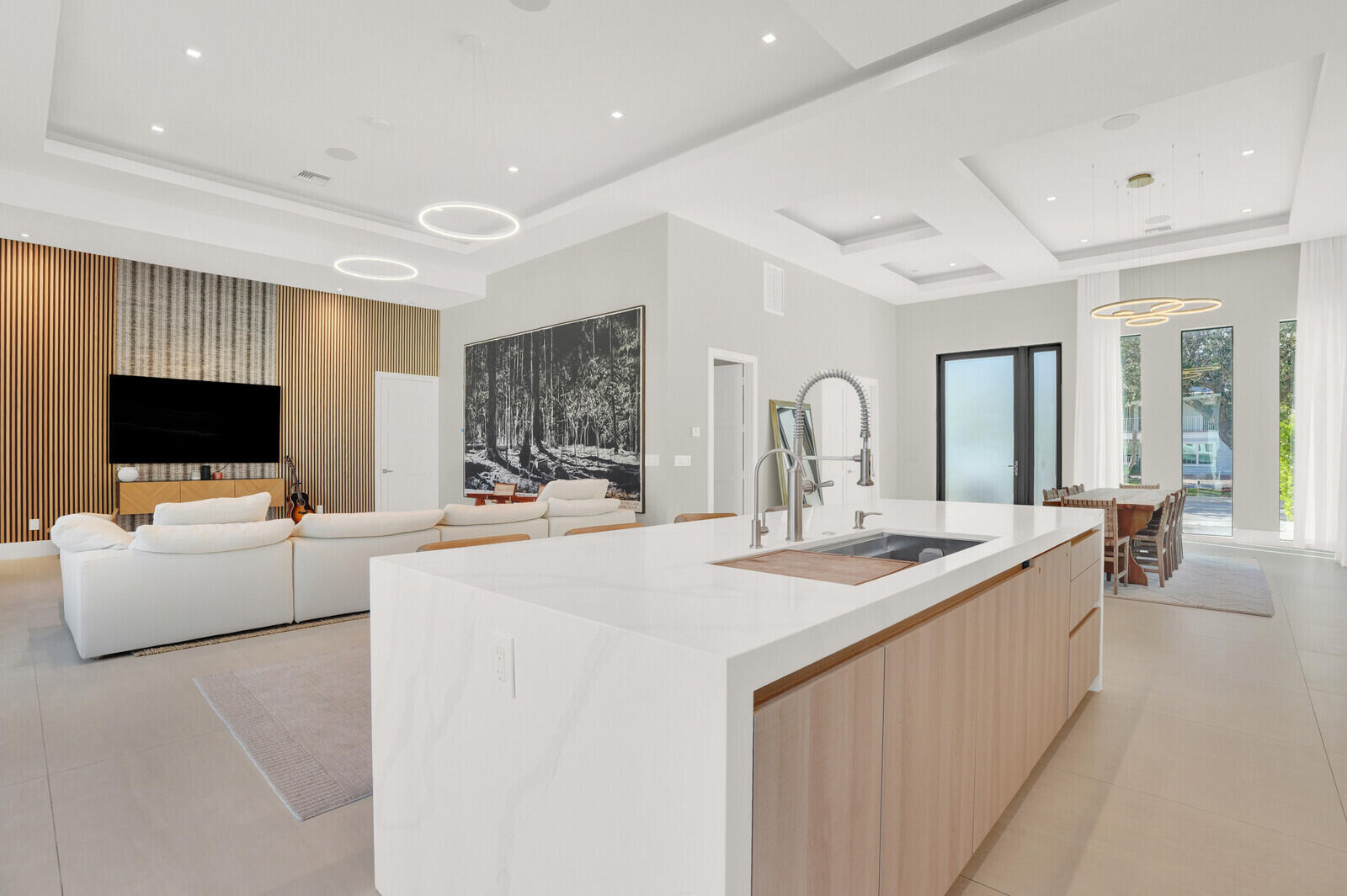 828 Northwest 2nd Avenue Boca Raton, FL 33432 - Photo 15 of 64 Kitchen and Living Area