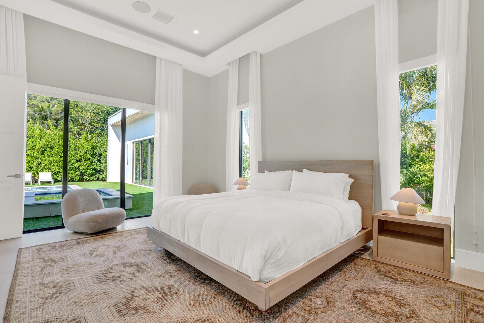 828 Northwest 2nd Avenue Boca Raton, FL 33432 - Photo 23 of 64 Primary Bedroom