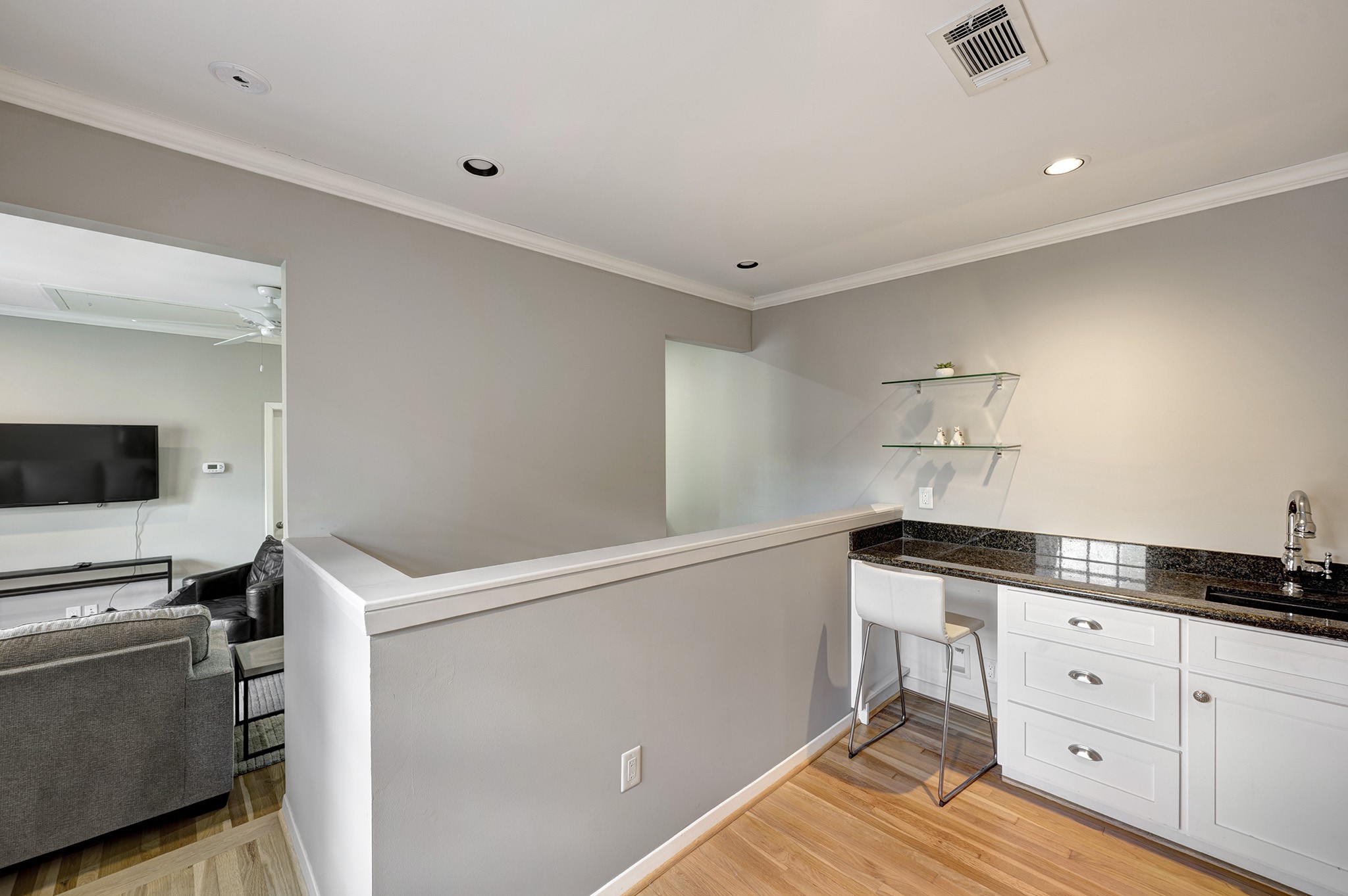 2215 Wroxton Road Houston, TX 77005 - Photo 22 of 30