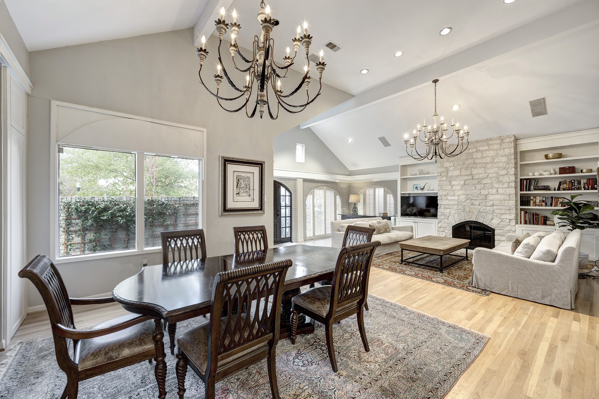 2215 Wroxton Road Houston, TX 77005 - Photo 8 of 30