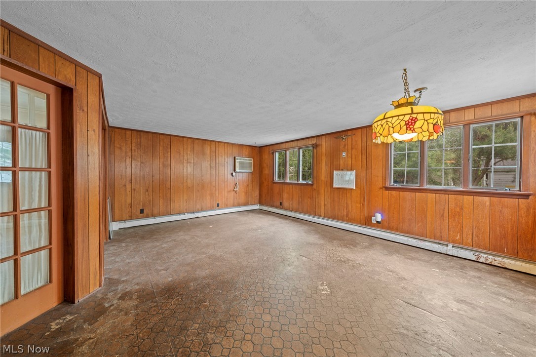 19264 North Sagamore Road Cleveland, OH 44126 - Photo 13 of 47