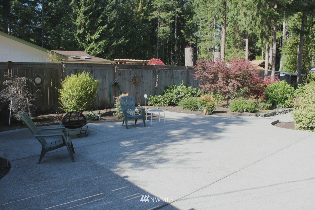6055 Southeast Alpine Road Olalla, WA 98359 - Photo 11 of 15 Gallery Image 11