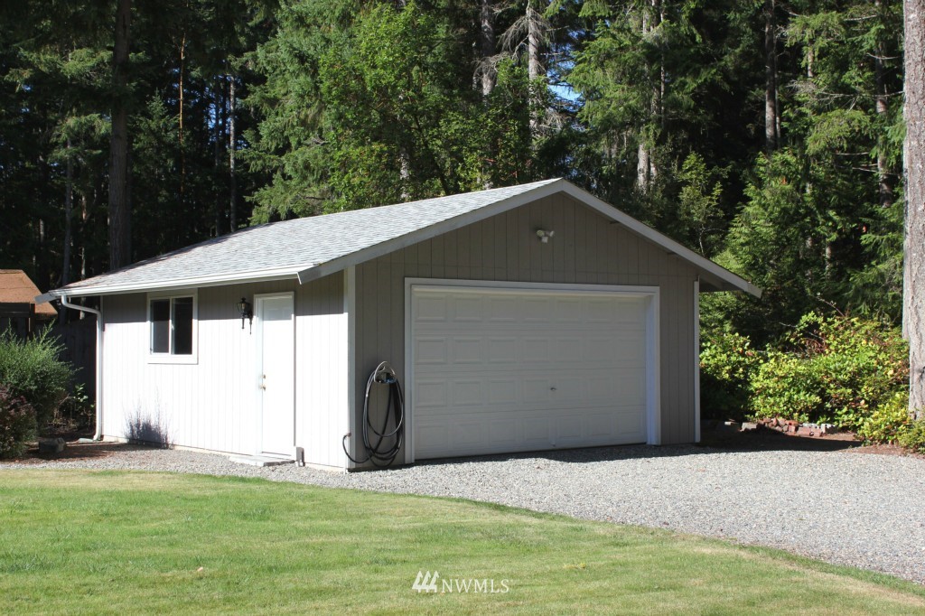 6055 Southeast Alpine Road Olalla, WA 98359 - Photo 14 of 15 Gallery Image 14