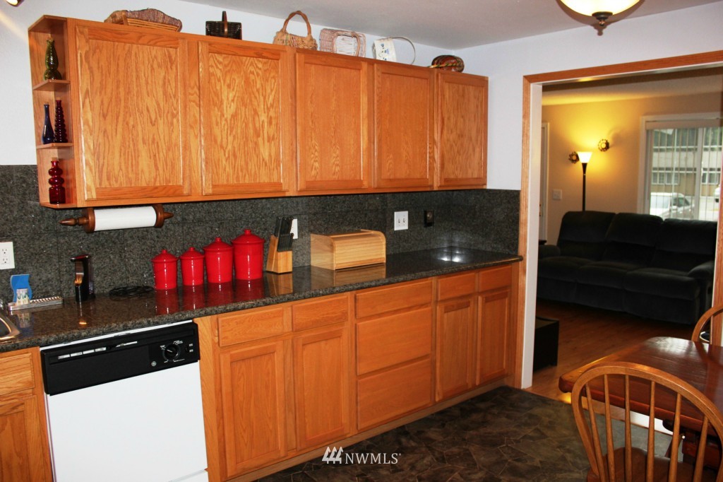 6055 Southeast Alpine Road Olalla, WA 98359 - Photo 6 of 15 Gallery Image 6