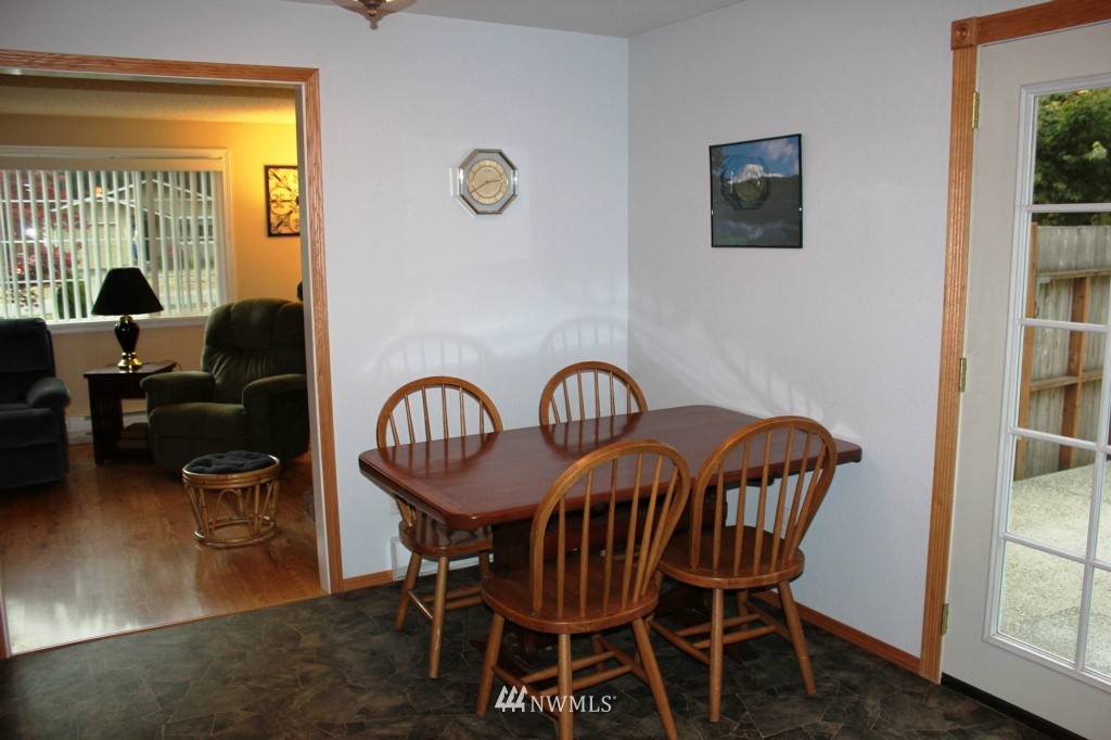 6055 Southeast Alpine Road Olalla, WA 98359 - Photo 7 of 15 Gallery Image 7