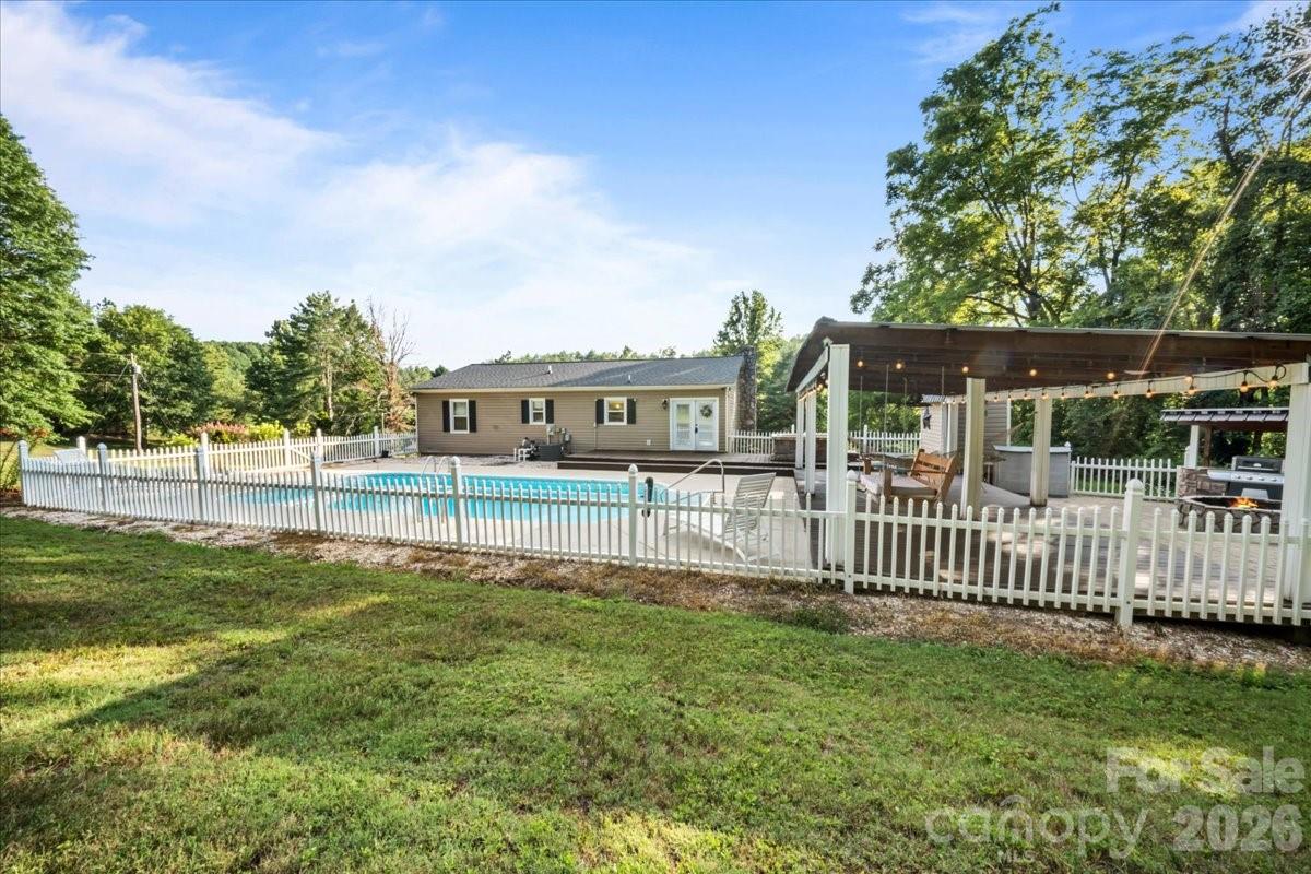 4690 Celia Creek Road Lenoir, NC 28645 - Photo 2 of 32