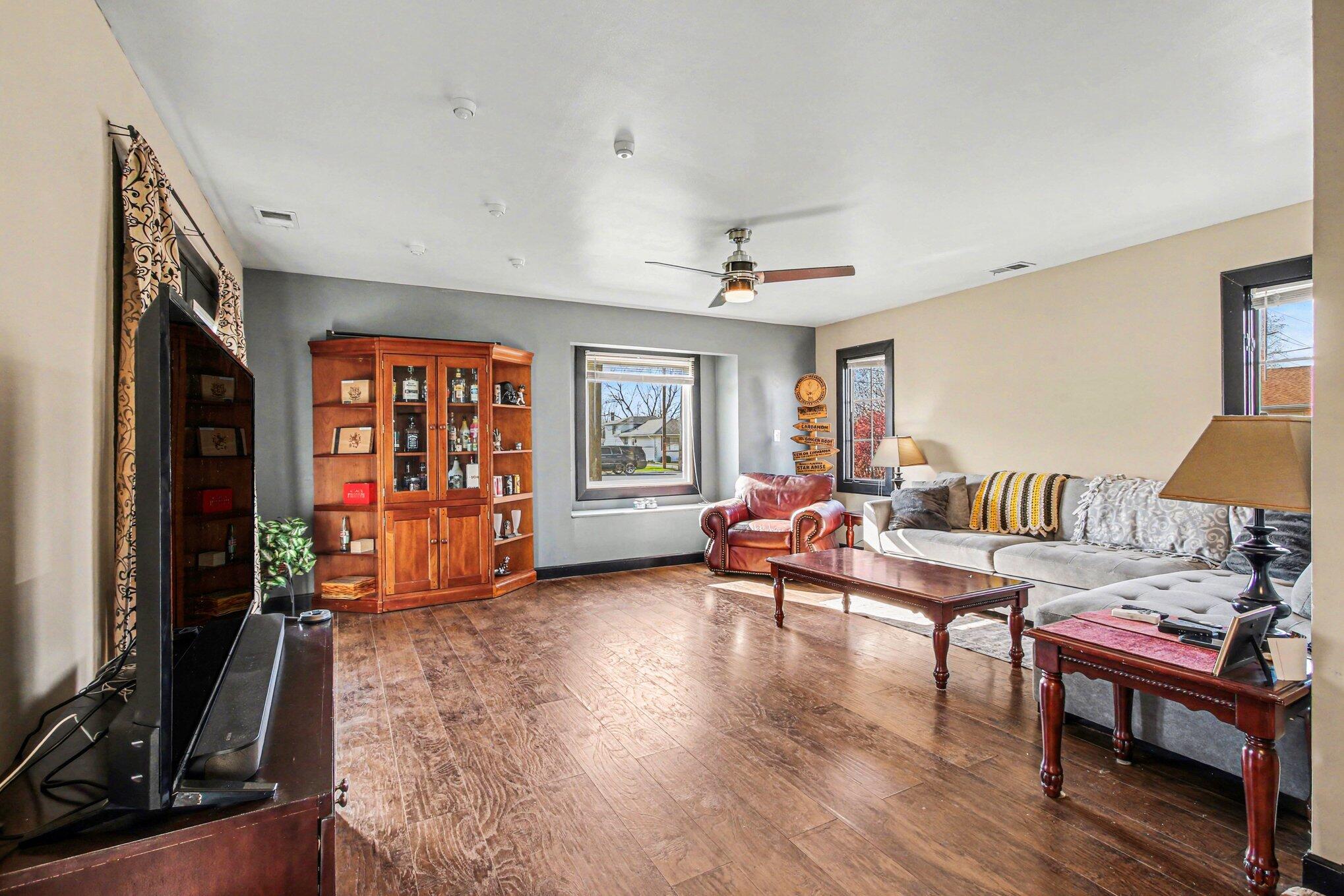 200 Harrington Avenue Crown Point, IN 46307 - Photo 4 of 12 2038x1359