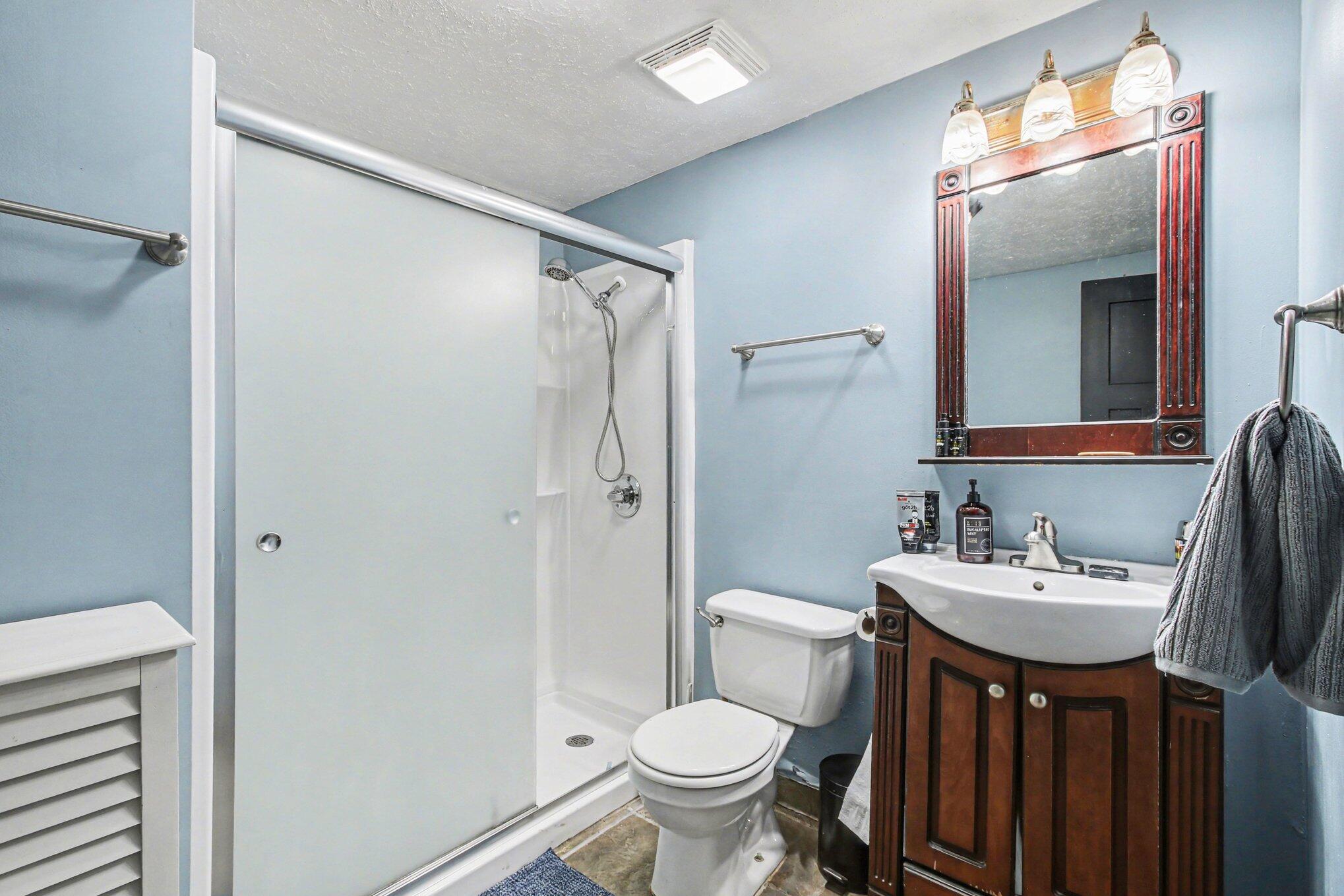 200 Harrington Avenue Crown Point, IN 46307 - Photo 8 of 12 2038x1359