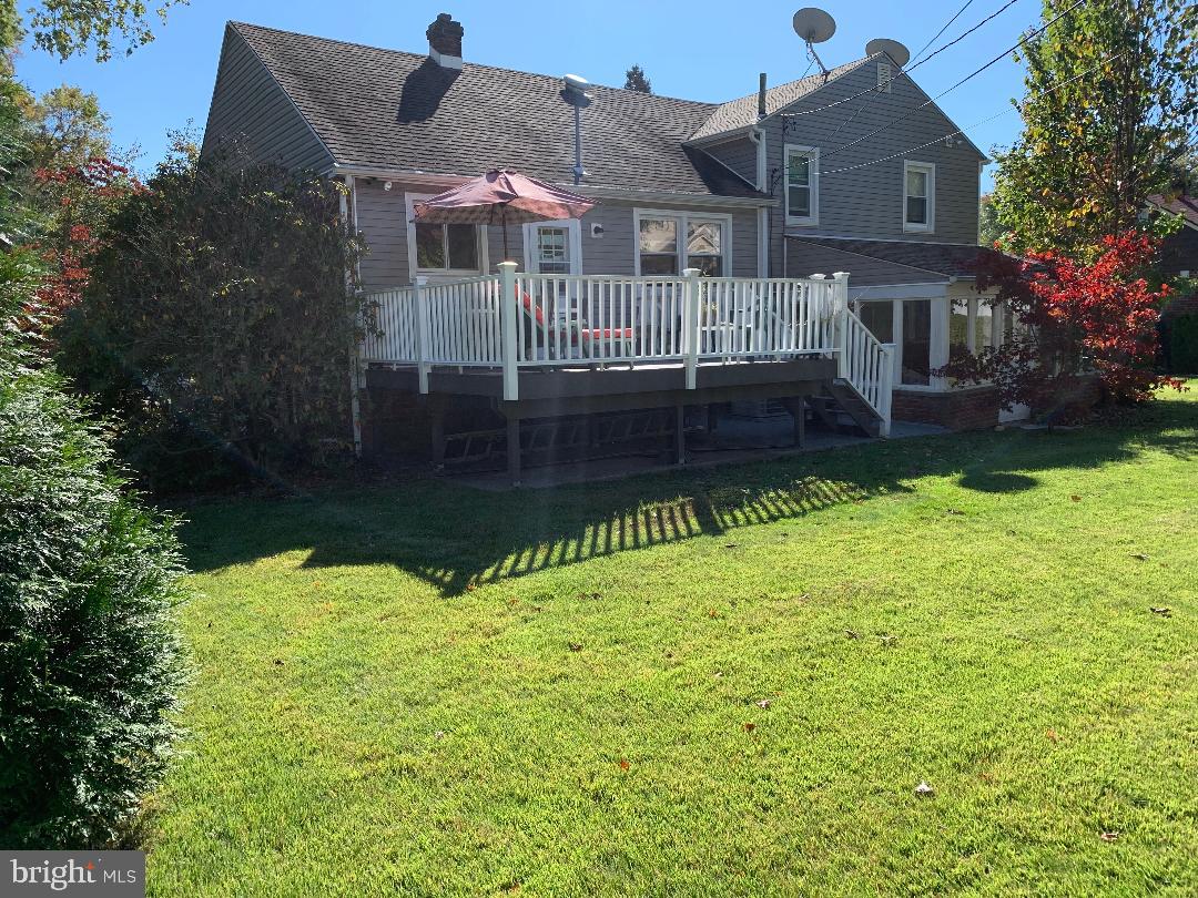137 Woodland Road Huntingdon Valley, PA 19006 - Photo 4 of 10 Gallery Image 4