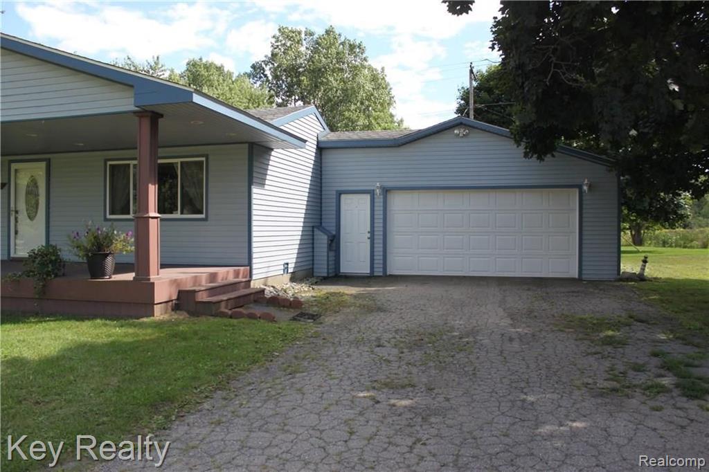 48771 Willis Road Belleville, MI 48111 - Photo 3 of 37