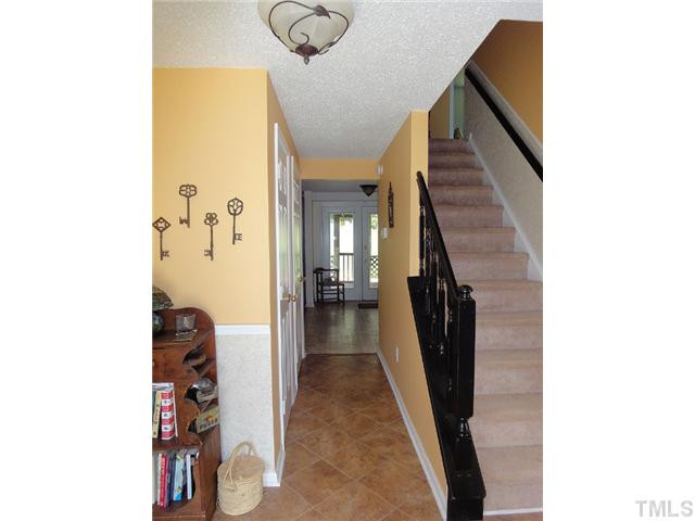 1004 Whetstone Court Raleigh, NC 27615 - Photo 2 of 24 Foyer