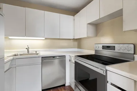 $195,000 | 440 North Wabash Avenue, Unit 2702, Chicago, IL 60611