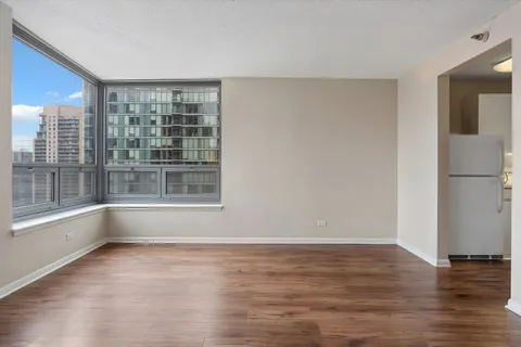 $195,000 | 440 North Wabash Avenue, Unit 2702, Chicago, IL 60611