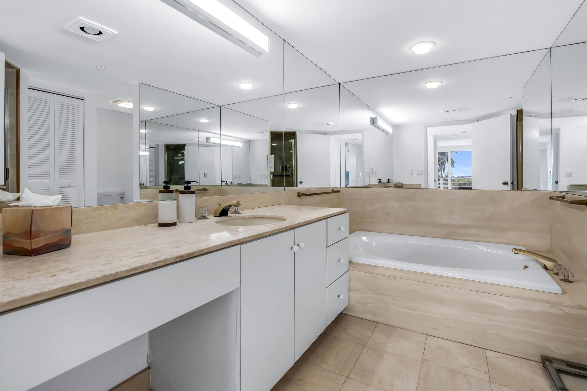 4201 North Ocean Boulevard, Unit 203 Boca Raton, FL 33431 - Photo 43 of 90 054