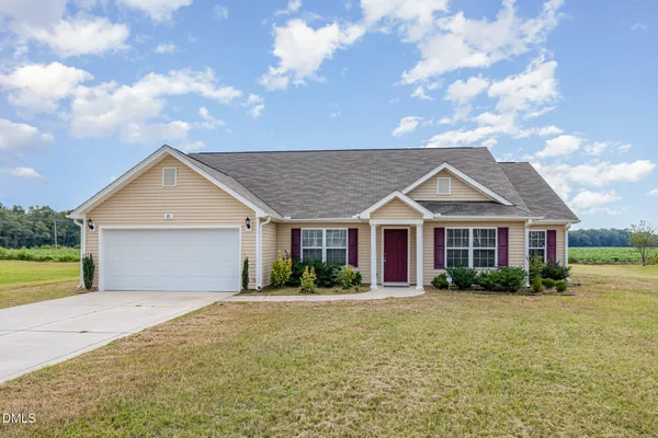 $300,000 | 87 Cedar Lake Lane, Clinton, NC 28328