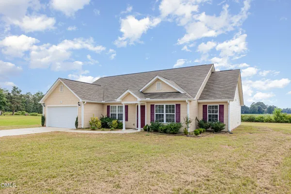 $300,000 | 87 Cedar Lake Lane, Clinton, NC 28328