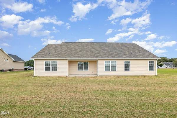 $300,000 | 87 Cedar Lake Lane, Clinton, NC 28328