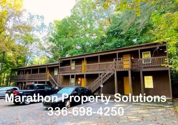 $795 | 4295 Brownsboro Road, Unit 8, Winston-Salem, NC 27106