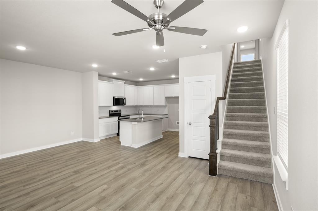 232 Wagon Spoke Way, Unit 17 Fort Worth, TX 76120 - Photo 8 of 26 232 Wagon Spoke- Living Room-3