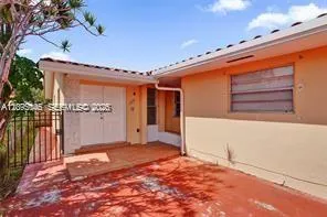 $3,500 | 3074 Southwest 17th Street, Miami, FL 33145
