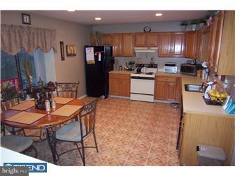 3904 Chadbury Road Mount Laurel, NJ 08054 - Photo 5 of 12 Kitchen