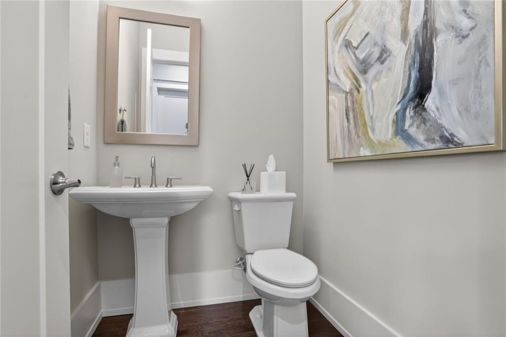 1307 Markham Road Atlanta, GA 30319 - Photo 11 of 23