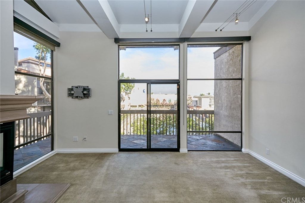 7339 Marina Pacifica Drive Long Beach, CA 90803 - Photo 20 of 46