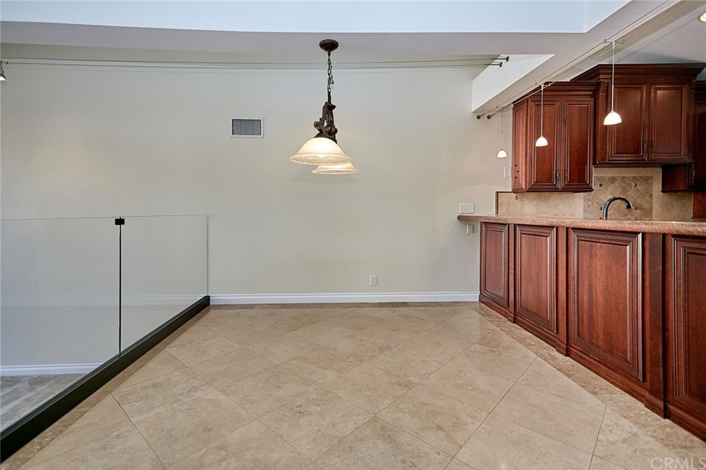 7339 Marina Pacifica Drive Long Beach, CA 90803 - Photo 26 of 46