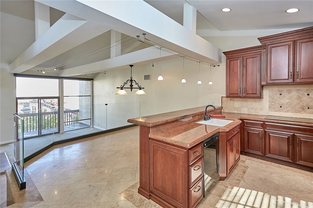 7339 Marina Pacifica Drive Long Beach, CA 90803 - Photo 32 of 46