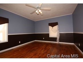 2421 Holmes Avenue Springfield, IL 62704 - Photo 18 of 22