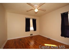 2421 Holmes Avenue Springfield, IL 62704 - Photo 20 of 22