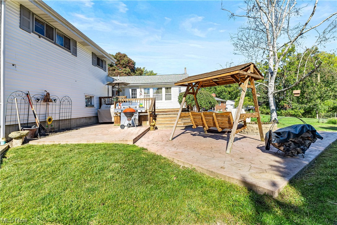319 Glenview Road Canfield, OH 44406 - Photo 22 of 31 View of yard featuring a patio